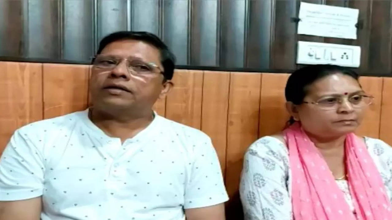 Our son and daughter in law should pay us 5 crores”: Father, mother sue son  and his wife for not giving them a grandchild - Times of India