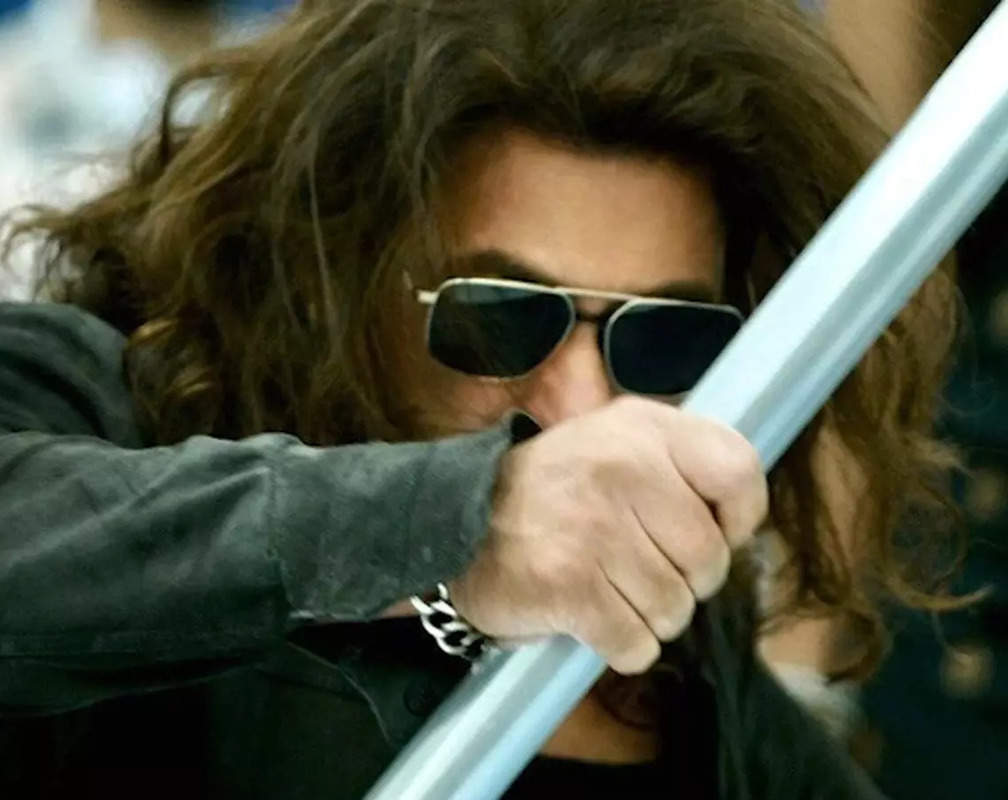 
Long hair-black sunglasses, first look of Salman Khan from 'Kabhi Eid Kabhi Diwali' OUT
