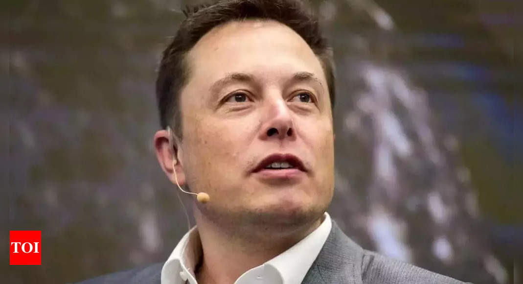 musk:  Elon Musk says Twitter’s algorithm ‘manipulating users’ – Times of India