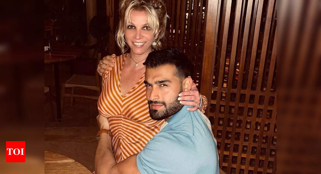 “We will have a miracle soon,” fiance Sam Asghari tells Britney Spears as she announces her miscarriage – Times of India