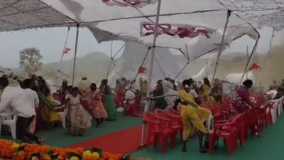 Maharashtra: Mass tribal wedding pandal collapses due to gusty wind, 4 sustain minor injuries