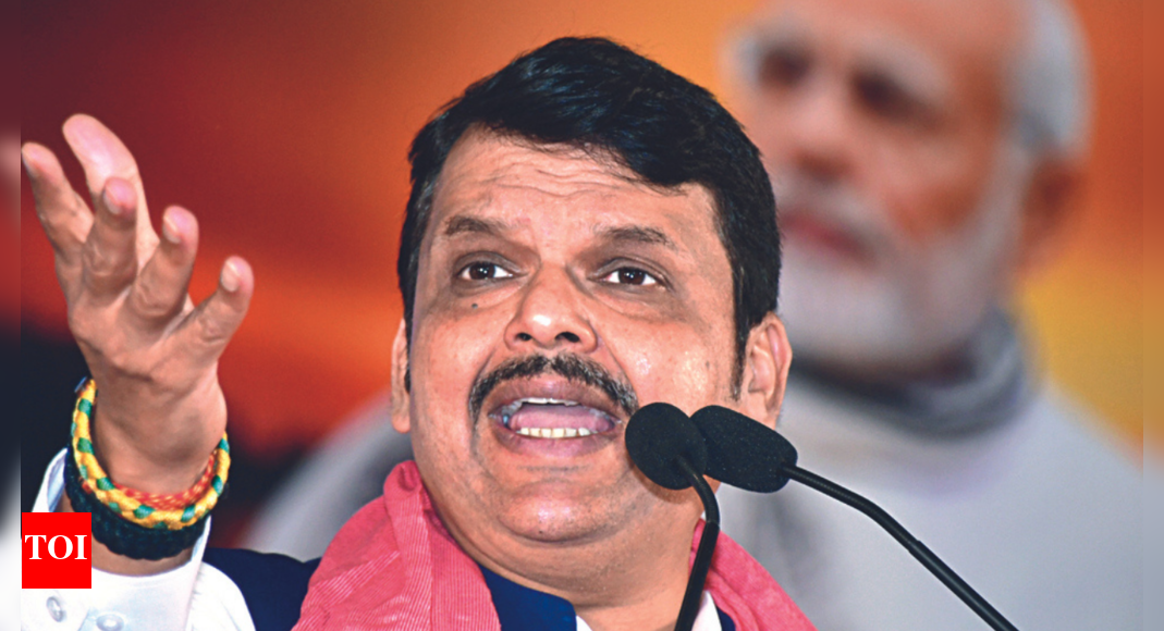 Devendra Fadnavis woos Mumbai&rsquo;s north Indians to help oust Sena from BMC