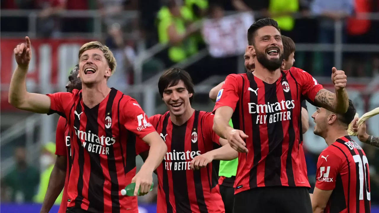 AC Milan close in on Italian league title