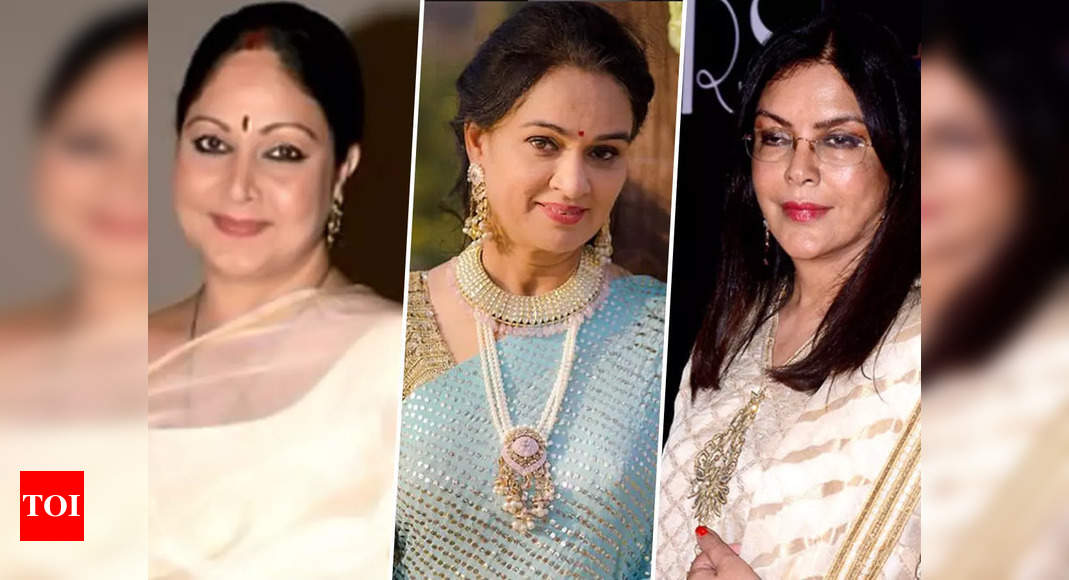 Zeenat Aman, Padmini Kolhapure, Rati Agnihotri are having a ball in New Jersey – Exclusive Videos – Times of India