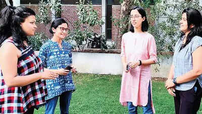 Twin-kling stars: Sisters make it to IIM-Ahmedabad’s PGPX