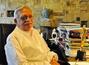 Gulzar pens and performs heartfelt poetry for OTT show 'Aadha Ishq'