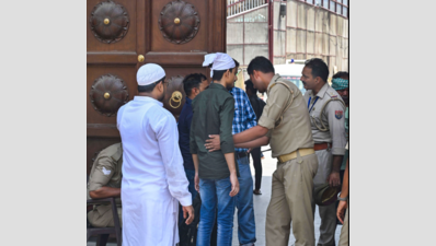 Security upped, Gyanvapi pond area now a fortress