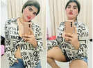 Sanaya Shinghaniya shows her beauty in THESE mirror selfies