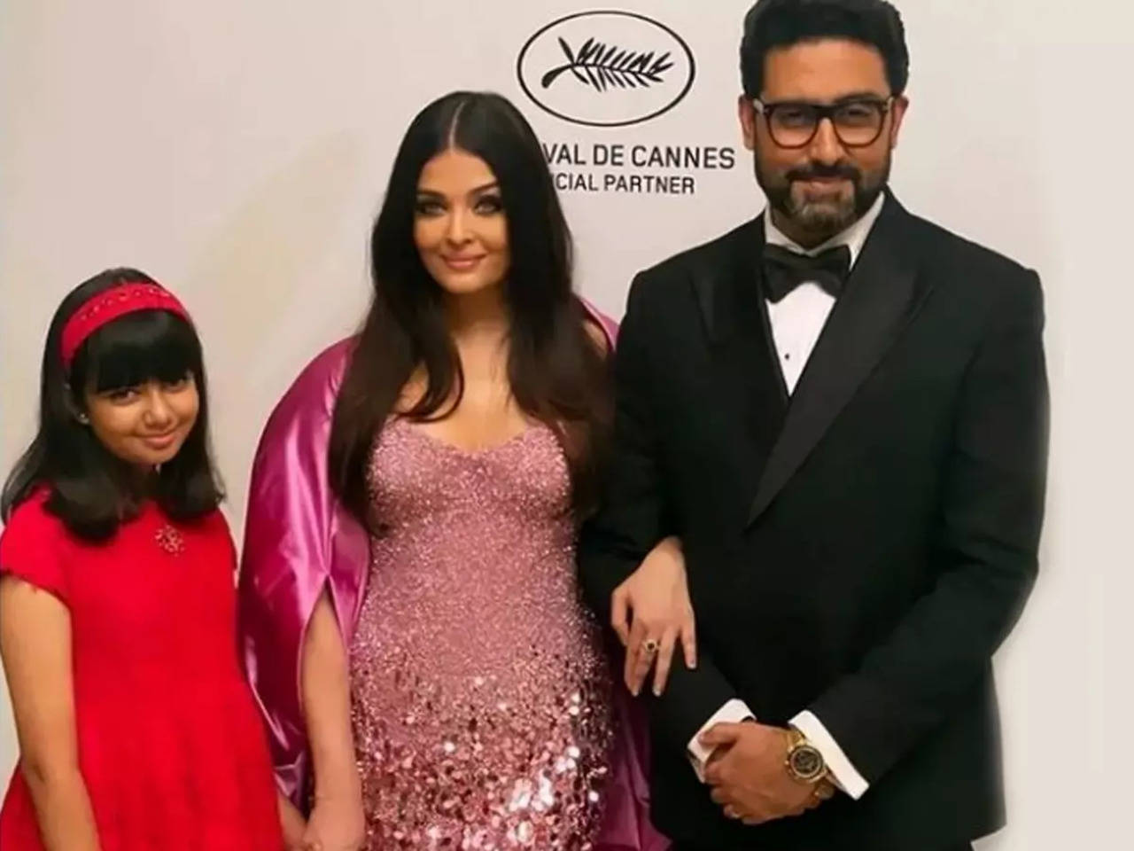 Cannes 2022: Aishwarya Rai Bachchan, Abhishek Bachchan, Aaradhya
