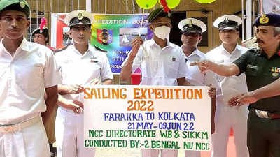 NCC cadets’ sailing expedition from Farakka to Kolkata