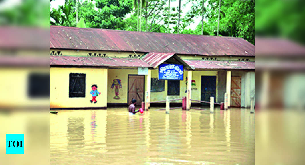 Floods keep students away from schools