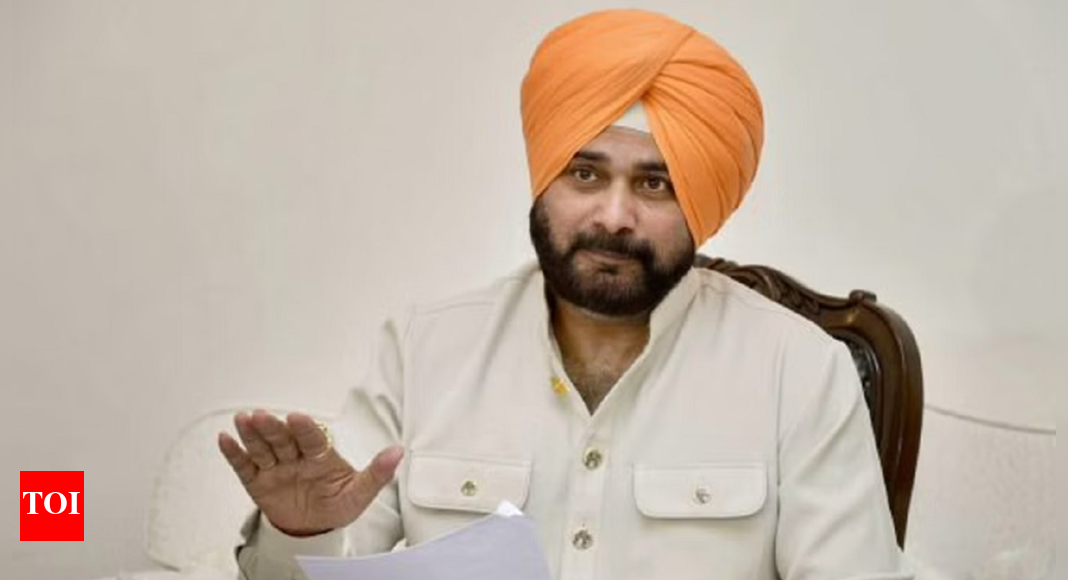 1988 road rage case: Navjot Sidhu surrenders in Patiala court