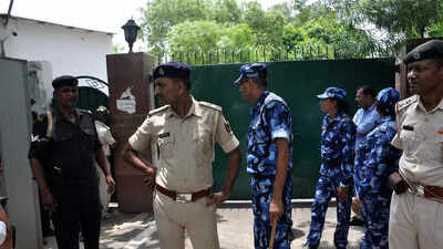 Lalu: CBI searches properties linked to Lalu &amp; family at multiple 