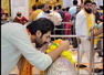 Kartik seeks blessings at Siddhivinayak