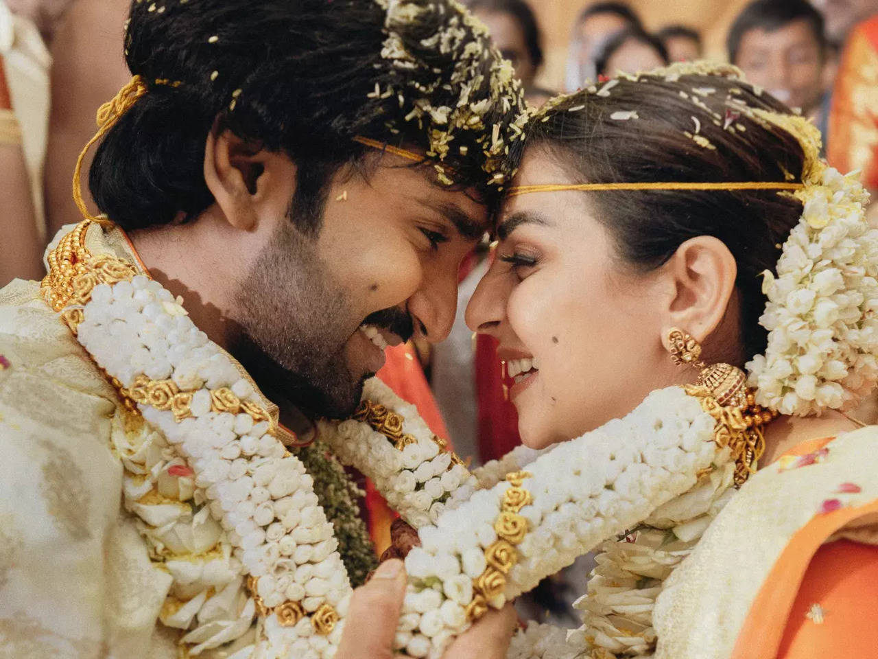 When Aadhi proposed to Nikki before their wedding Tamil Movie News