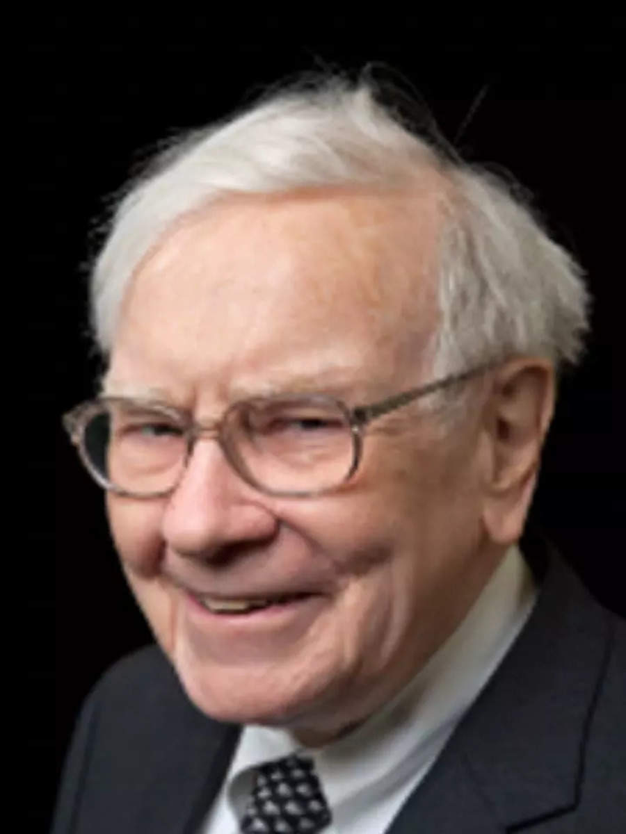8 books Warren Buffett wants everyone to read