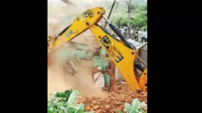 Stone pelting on dalit’s baraat in MP: 48 houses razed in Rajgarh district