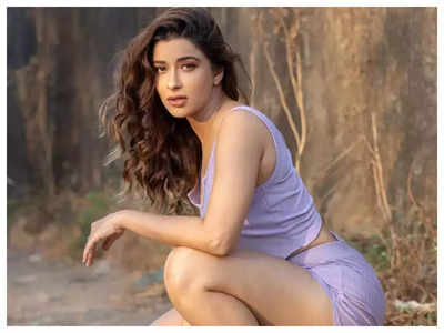 Nyrraa Banerji opens up about her new music video 'Jaana Hai Toh Jaa'