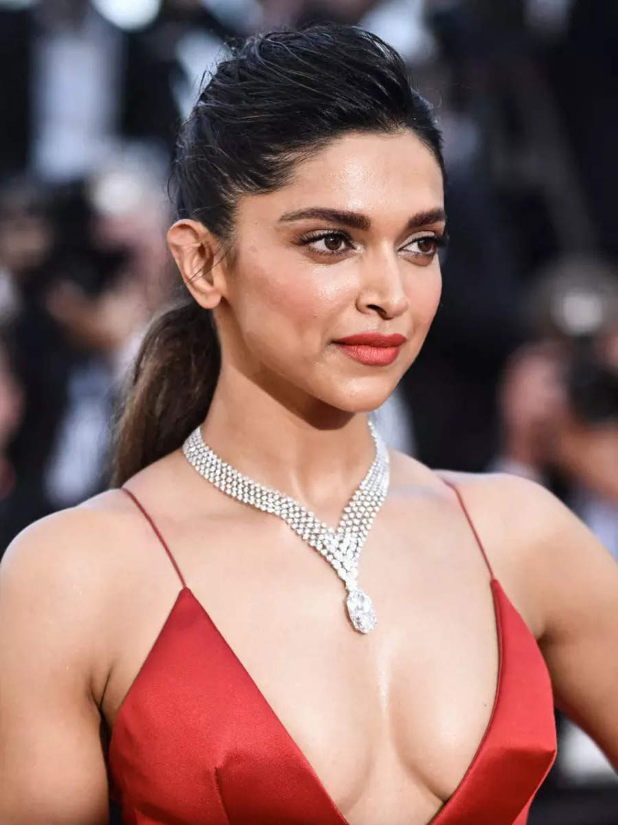 Hottest looks of Deepika Padukone at Cannes