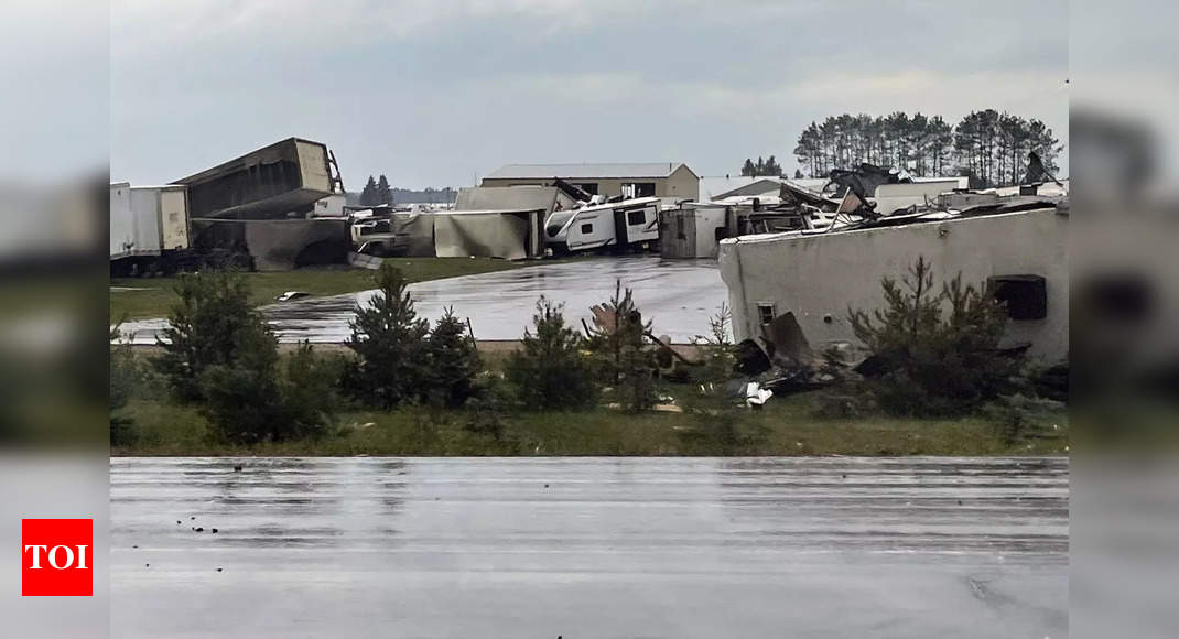 US: Police report 2nd death from tornado in northern Michigan – Times of India