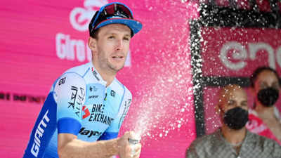 Yates wins Giro d'Italia stage 14 as Carapaz takes overall lead