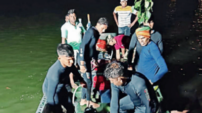 Kolkata: Caught in squall, 2 teen rowers drown in Lake
