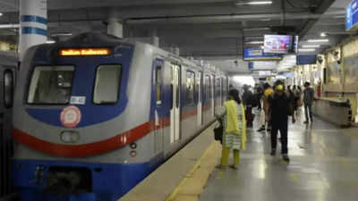 Squall disrupts Kolkata metro services