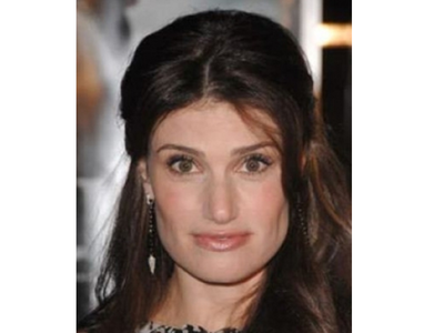Idina Menzel wants to star in the 'Wicked' movie
