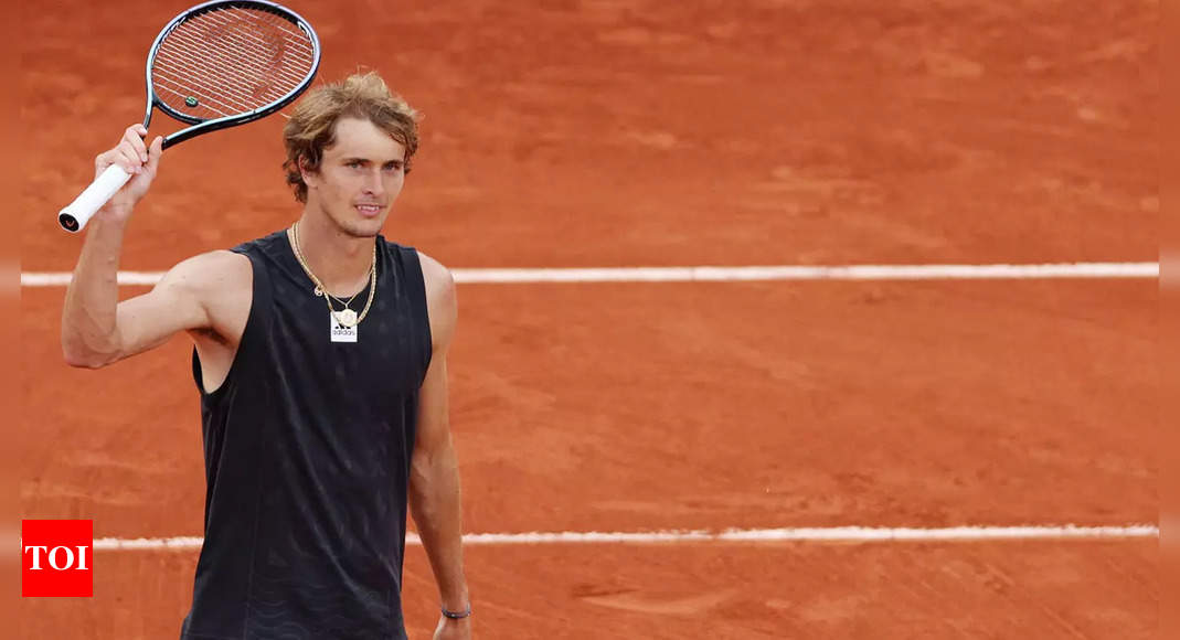 Clinical Zverev eases into second round at Roland Garros