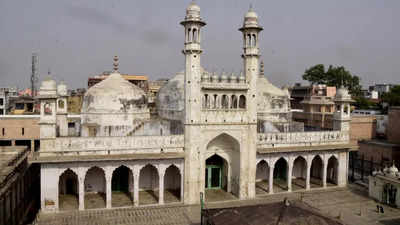 Who owns the Gyanvapi mosque land?