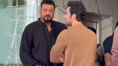 Reel life Sanju Baba aka Ranbir Kapoor meets real life Sanjay Dutt; fans get excited about ‘Shamshera’