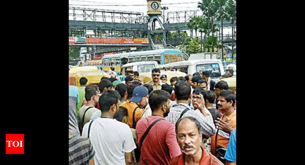 Kolkata: Ultadanga autos stay off roads in peak hours