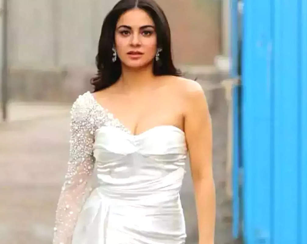 
Shraddha Arya gets conned by interior designer; actress warns all by sharing his profile
