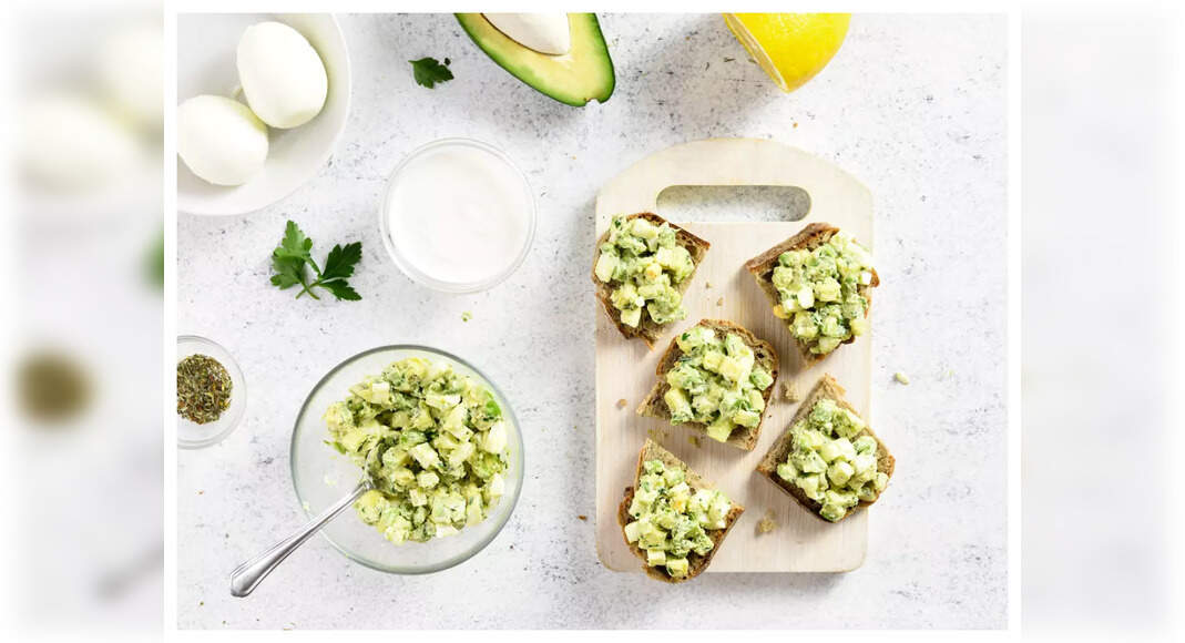 Avocado Egg Salad Recipe: How to Make Avocado Egg Salad Recipe | Homemade Avocado Egg Salad Recipe