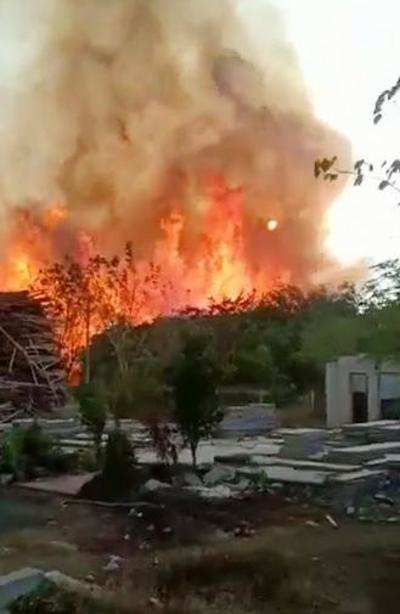 Fire destroys garment shop in Chanda