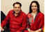 Hema Malini twins in red with husband Dharmendra in a latest photo; fan calls them 'Bollywood ki favourite jodi'