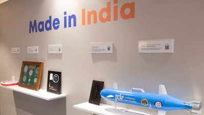 India puts 'new reality' on display with Davos street show