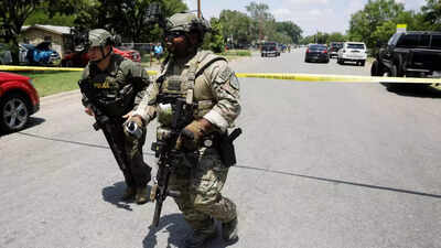 Texas shooting: Gunman, bullied for lisp, wrote online about shootout minutes before attack