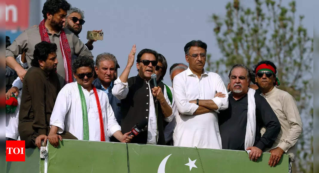 Pakistan’s ex-PM Imran Khan issues ultimatum on elections after mass rally – Times of India