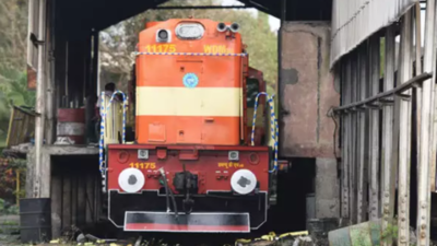 Madurai - Theni metre gauge train had travelling ticket clerks
