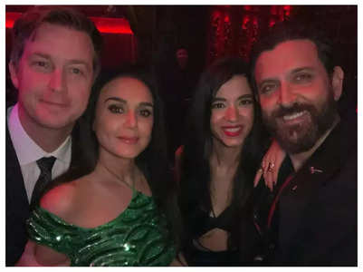 Preity shares a pic with Hrithik and Saba