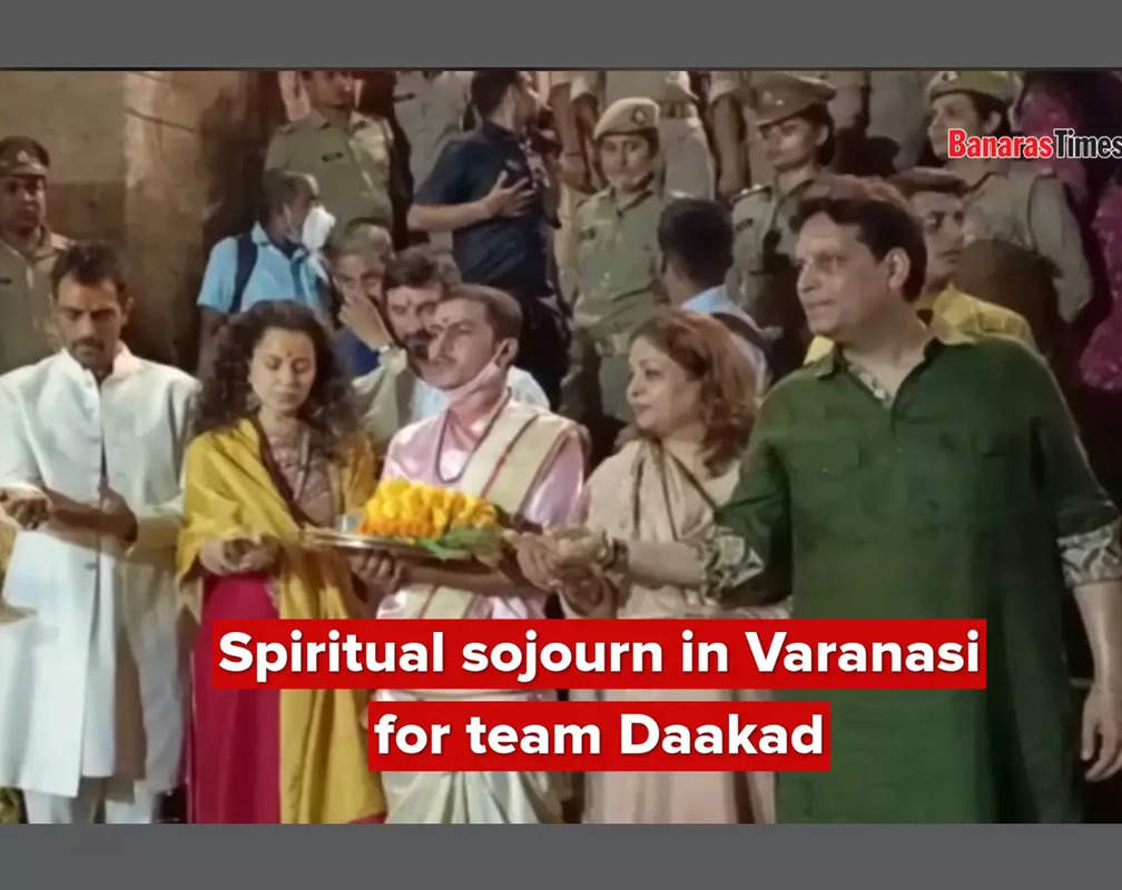 
Team Daakad on a spiritual sojourn in Varanasi
