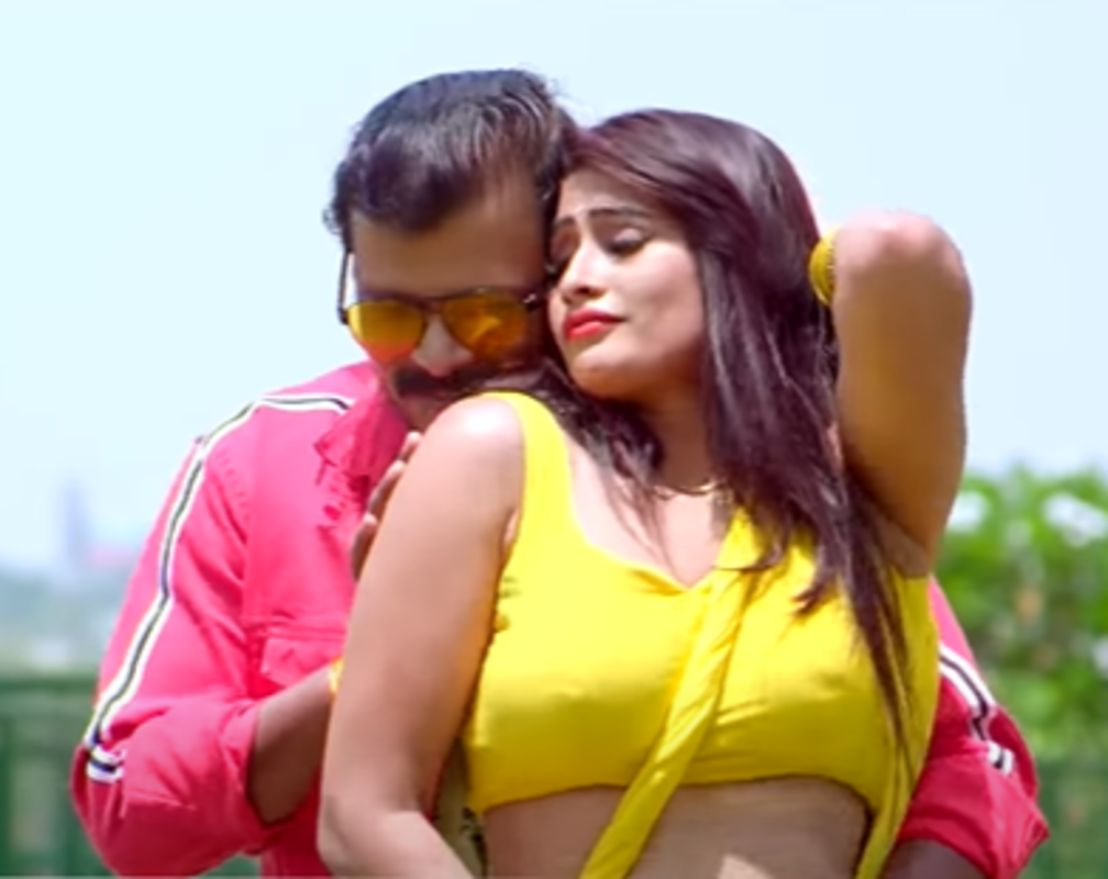 
Pramod Premi Yadav drops a new romantic song 'Madai Me Khela Khele'
