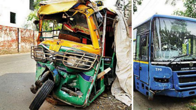 Kolkata: Auto-bus collision kills 1, injures 3 in Haridevpur