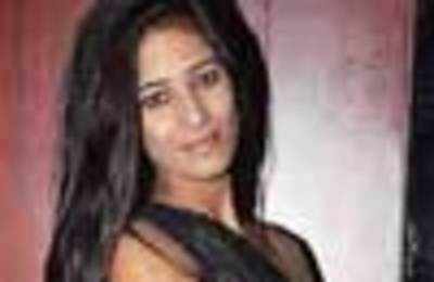 I shall fulfill my promise soon: Poonam Pandey