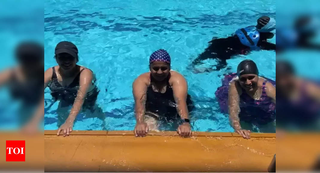 Pool fitness classes see a boost in Mumbai this summer – Times of India