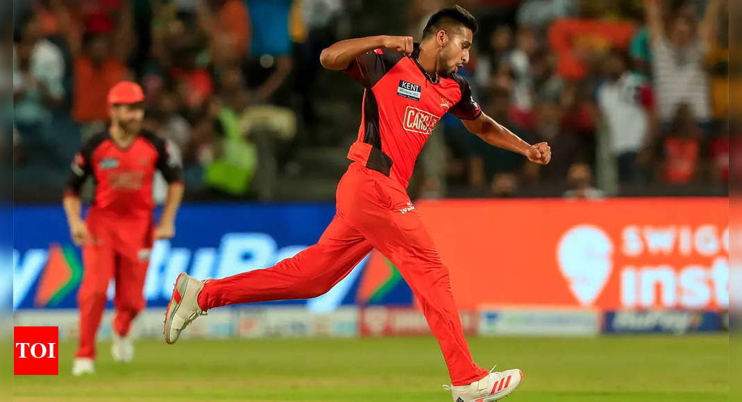 Umran Malik ‘breath of fresh’ air for pace bowling: Dav Whatmore | Cricket News – Times of India