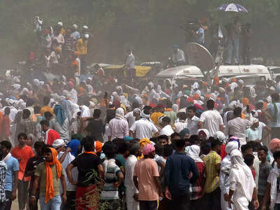 Punjabi singer Sidhu Moose Wala shot dead LIVE UPDATES