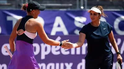 Sania-Lucie pair in race for WTA Finals slot