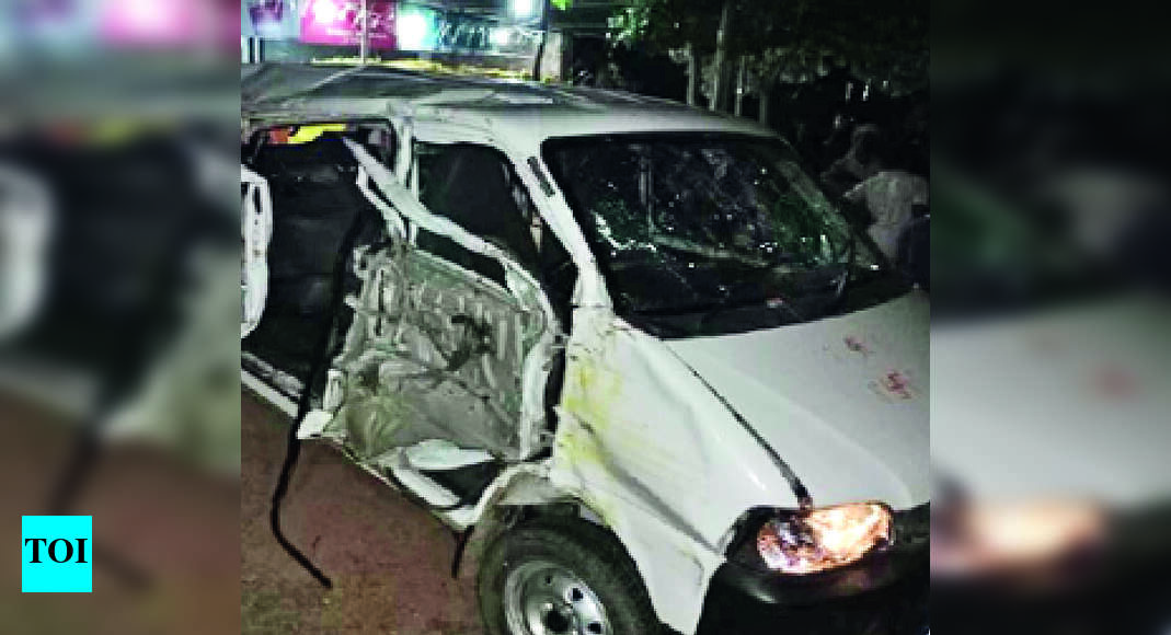 Bus Rams Car In Kanpur Dehat, Child Among 5 Killed In Mishap | Kanpur ...
